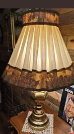 Antieke vintage lamp op zware messing voet, Huis en Inrichting, Lampen | Vloerlampen, Ophalen, Zo goed als nieuw, Stof