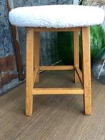 Tabouret vintage restauré, Comme neuf, Bois