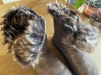 JASSEN  ZEER MOOIE UGGS NIEUW  39 KNOKKE, Kleding | Dames, Jassen | Winter, Ophalen of Verzenden