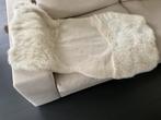 Wowowool plaid Nieuw! Afmeting ongeveer 70cm op 140 cm., Ophalen, Zo goed als nieuw