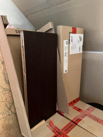 NOW by HÜLSTA - Set van 3 wandplanken - Donkere eik - NIEUW beschikbaar voor biedingen