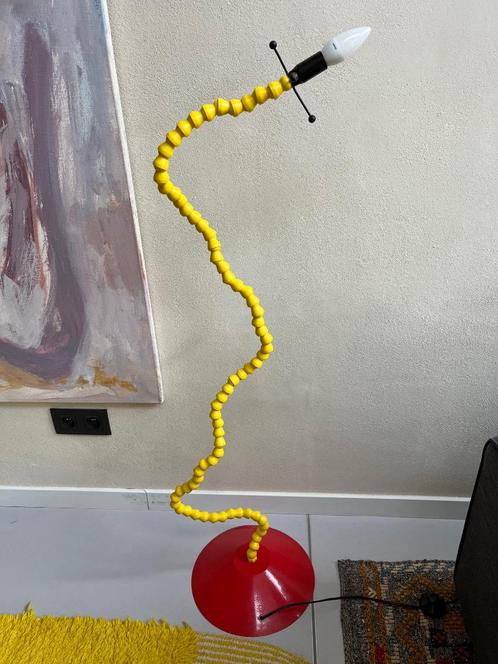 Vintage vloerlamp (80s), Huis en Inrichting, Lampen | Vloerlampen, Gebruikt, 150 tot 200 cm, Kunststof, Metaal, Ophalen