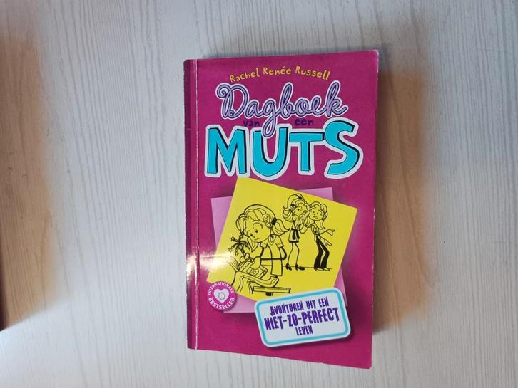 Avonturen uit een niet-zo-perfect leven DE KLEINE VERSIE!, Boeken, Kinderboeken | Jeugd | 10 tot 12 jaar, Zo goed als nieuw, Ophalen