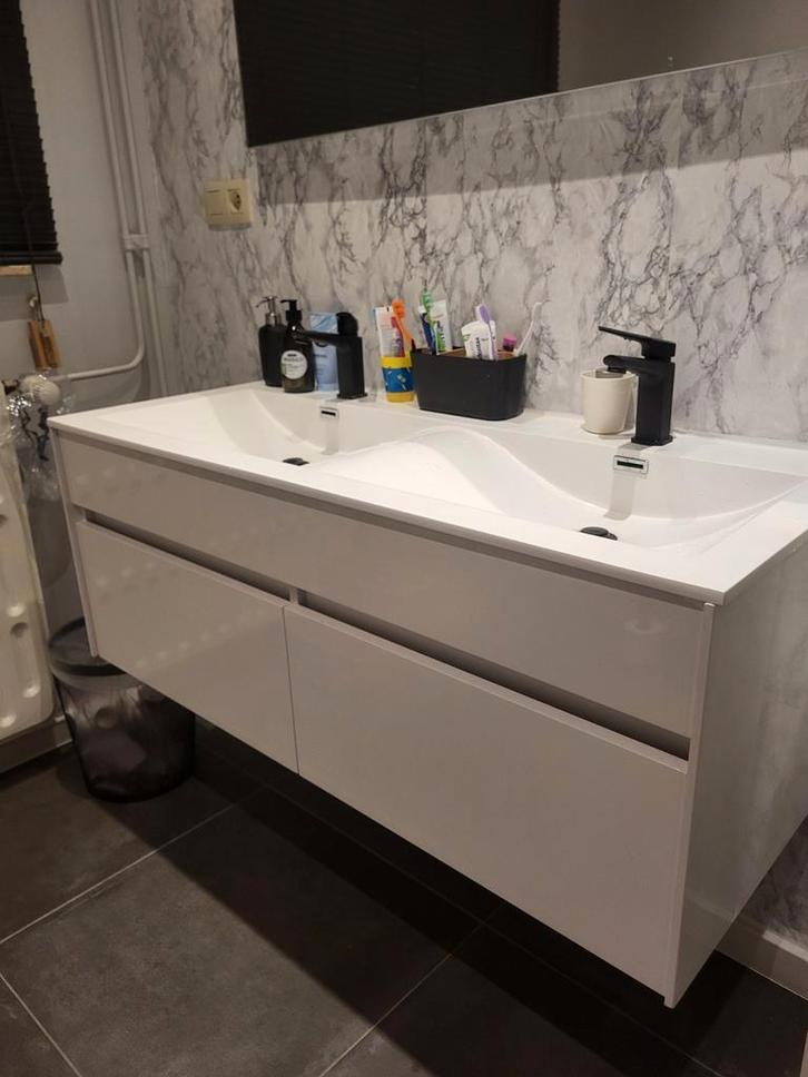 Badkamer meubel / dubbele lavabo, Huis en Inrichting, Badkamer | Badkamermeubels, Gebruikt, Ophalen