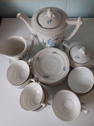 Vintage 27 delig koffieservies beschikbaar voor biedingen