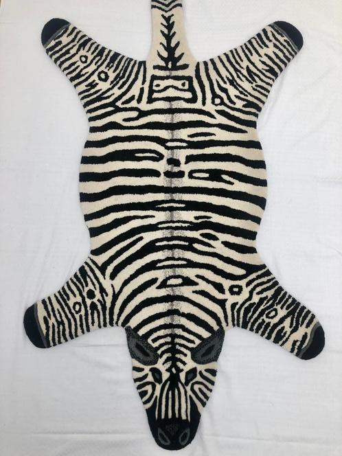 NIEUW Zebra Tapijt Groot, Huis en Inrichting, Stoffering | Tapijten en Vloerkleden, Nieuw, 50 tot 100 cm, 100 tot 150 cm, Overige vormen