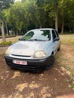 Renault Clio  250000 Km Benzin 1.2  Bouwjaar  1999  .Handges, Particulier, Te koop