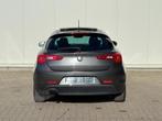 ✅ Alfa Romeo Giulietta 1.4 MultiAir GARANTIE Pano Leer GPS, Auto's, Alfa Romeo, Voorwielaandrijving, 4 cilinders, Start-stop-systeem