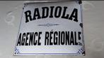 oud emaille bord "Radiola, agence régionale", '30, Verzamelen, Merken en Reclamevoorwerpen, Ophalen of Verzenden, Gebruikt, Reclamebord