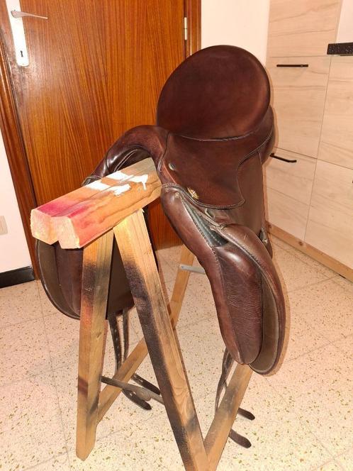Dressuur zadel Stübben Virginia Te koop, Dieren en Toebehoren, Paarden en Pony's | Zadels, Gebruikt, Dressuur, Ophalen