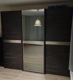 Ruime 3-deurs schuifkleerkast + commode, Huis en Inrichting, Ophalen, Gebruikt
