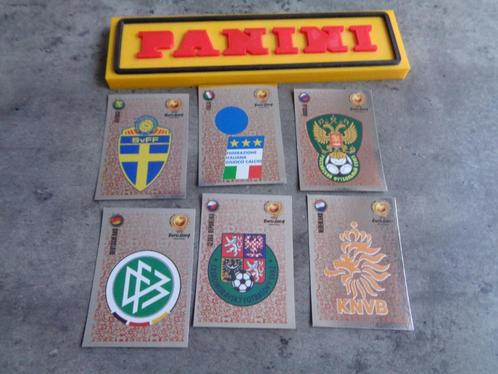 PANINI VOETBAL STICKERS EURO 2004  6X  emblemen badges nieu, Hobby en Vrije tijd, Stickers en Plaatjes, Ophalen of Verzenden