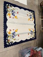 Nappe blanche/marine à motifs fleurs, Enlèvement ou Envoi, Neuf, Carré, Intérieur