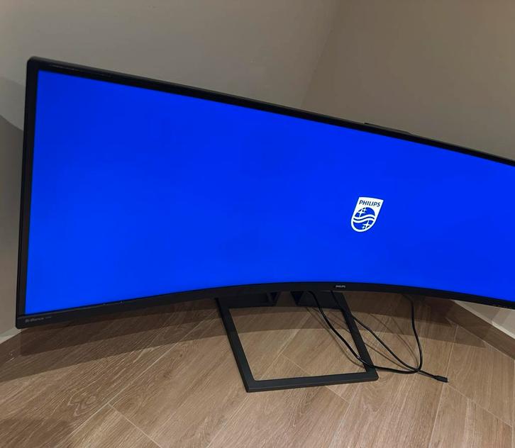 Prachtig Philips 49-inch gebogen 5K Ultrawide gamerscherm, Computers en Software, Monitoren, Zo goed als nieuw, 61 t/m 100 Hz