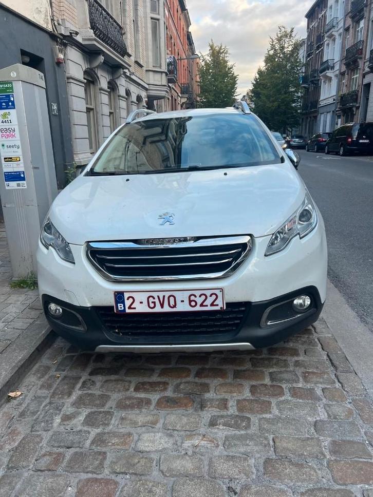 Peugeot 2008 model 2014, Auto's, Peugeot, Particulier, Benzine, Euro 6, Berline, 5 deurs, Handgeschakeld, Wit, Zwart, Vierwielaandrijving