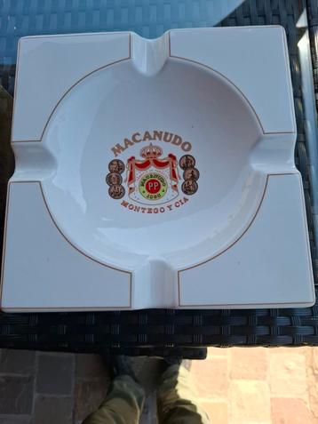 Cendriers Partagas & Macanudo authentiques 50 €/paire, Enlèvement, Neuf