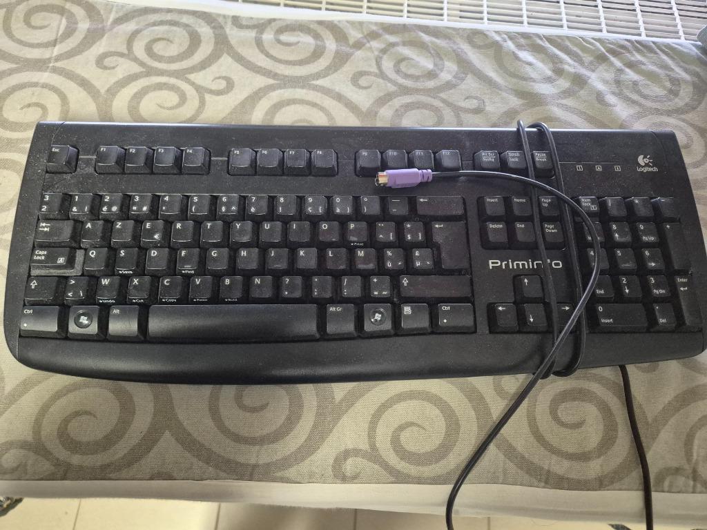 Clavier ordinateur Logitech, Enlèvement, Comme neuf