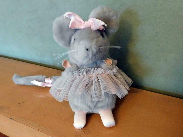 tableau de ballet vintage avec épingle, Collections, Ours & Peluches, Comme neuf, Autres types, Autres marques, Enlèvement ou Envoi