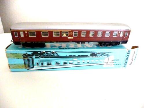 4030 Märklin HO - Swedish Express Car/Suedoise Car Grand, Hobby & Loisirs créatifs, Trains miniatures | HO, Comme neuf, Wagon