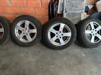 VW 16inch velgen met  4 seizoen banden van merk uniroyal, Ophalen, Band(en)