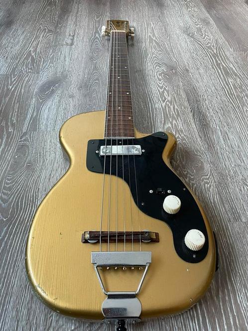 Montgomery Ward Stratotone Harmony H44, Muziek en Instrumenten, Snaarinstrumenten | Gitaren | Elektrisch, Gebruikt, Solid body