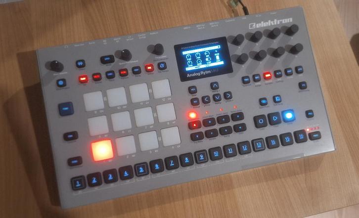 Elektron Analog Rytm mk2, Musique & Instruments, Équipement Midi, Comme neuf, Enlèvement ou Envoi