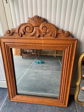 Miroir ancien en bois beschikbaar voor biedingen