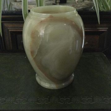 Vase en onyx, belles nuances 