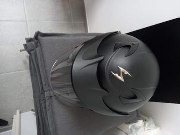 jet helm beschikbaar voor biedingen