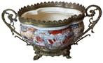 Satsuma jardinière met verguld bronzen frame., Antiek en Kunst, Ophalen