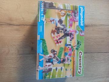 Playmobil country paardrijtoernooi beschikbaar voor biedingen