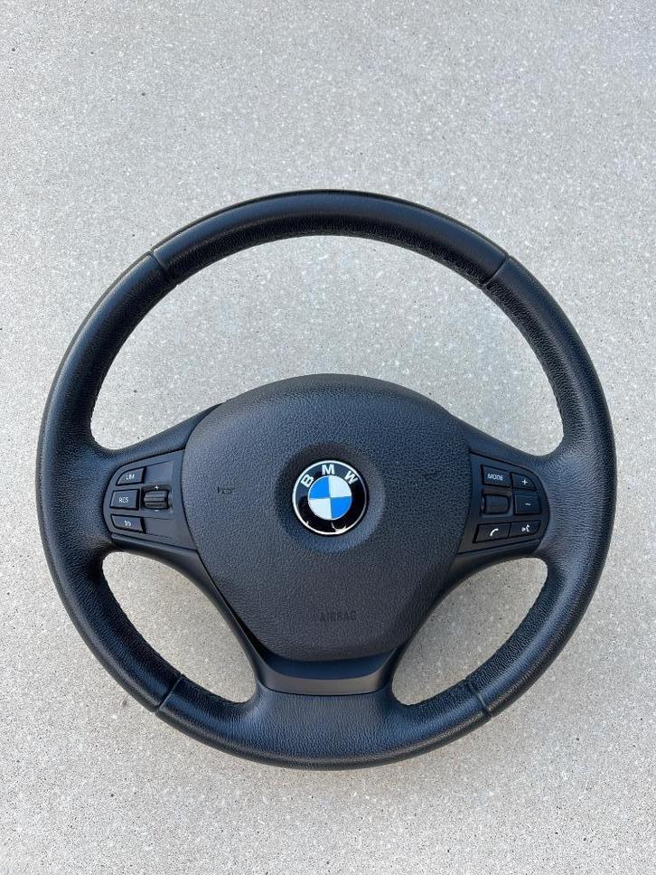 Stuur met trilfunctie lane assist + airbag BMW F30 F31 LCI, Auto-onderdelen, Dashboard en Schakelaars, BMW, Gebruikt, Ophalen