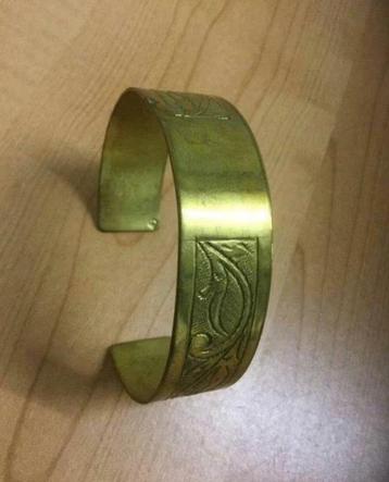 Prachtige vintage armband  beschikbaar voor biedingen