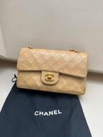 Chanel small flap bag, Comme neuf, Sac à bandoulière, Beige, Enlèvement ou Envoi