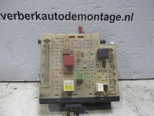 ZEKERINGKAST Ford Escort 5 (ANL) (94AG14A073AA), Auto-onderdelen, Elektronica en Kabels, Ford, Gebruikt
