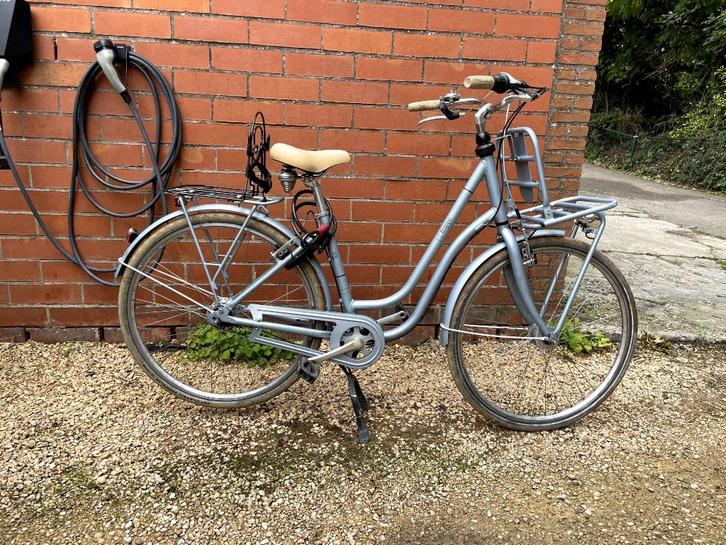 Stadsfiets - elegant én prakrisch, Fietsen en Brommers, Fietsen | Dames | Damesfietsen, Gebruikt, Overige merken, Versnellingen