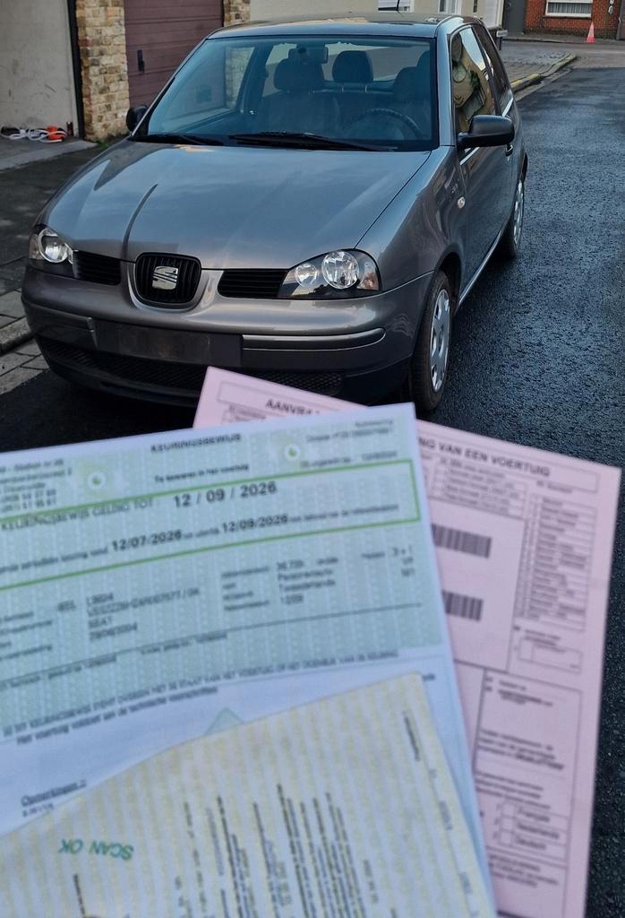 Seat arosa 1.0 benzin 37.000dkm gekeurd vr vetkoop, Auto's, Seat, Particulier, Arosa, Airbags, Boordcomputer, Elektrische buitenspiegels