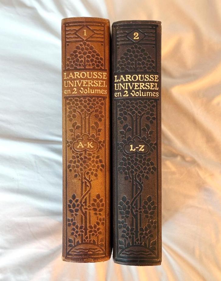 Larousse Universel 1922 en deux volumes, Antiquités & Art, Antiquités | Livres & Manuscrits, Enlèvement