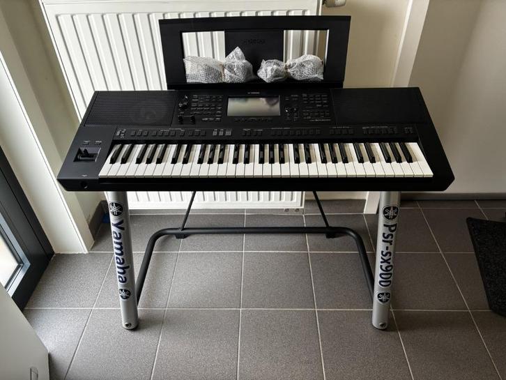 Yamaha Psr-sx900 en L7orginele standaar+doos.1250 euro!alles, Muziek en Instrumenten, Keyboards, Zo goed als nieuw, 61 toetsen
