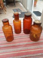 Lot de 4 anciens flacons de pharmacie, Antiquités & Art, Enlèvement ou Envoi