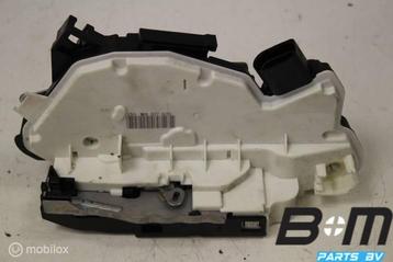 Portierslot LV (bestuurderskant) VW Up! 5N1837015 beschikbaar voor biedingen