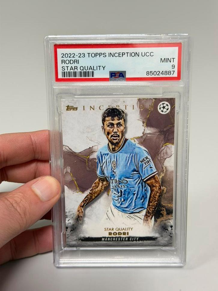 PSA 9 Rodri – Topps Inception UCC Star Quality 2022-23 card, Verzamelen, Sportartikelen en Voetbal, Zo goed als nieuw, Spelerskaart