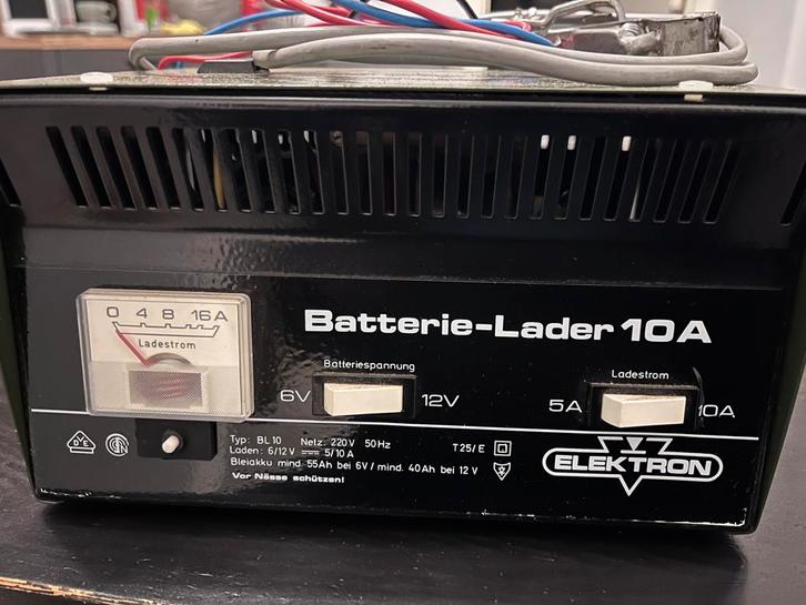 Batterijlader, Auto diversen, Autoradio's, Gebruikt, Ophalen