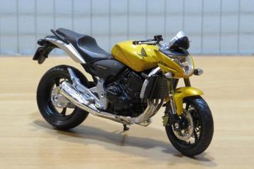 Honda CB600 Hornet 1:18 blister beschikbaar voor biedingen