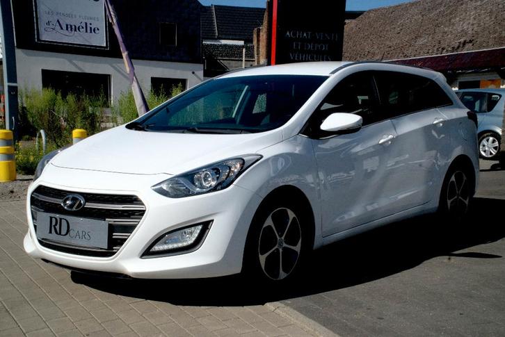 Hyundai i30 1.6 CRDI, Autos, Hyundai, Entreprise, Achat, i30, ABS, Airbags, Air conditionné, Bluetooth, Ordinateur de bord, Verrouillage central