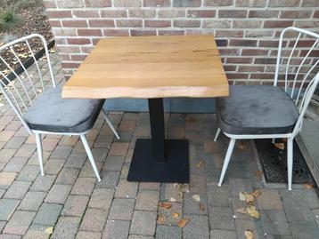 bistro boomstam tafel + 2 stoelen beschikbaar voor biedingen