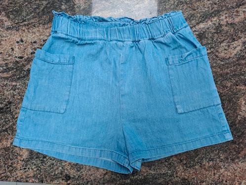 Short en jean taille 146 avec ceinture extensible, Enfants & Bébés, Vêtements enfant | Taille 146, Comme neuf, Fille, Pantalon