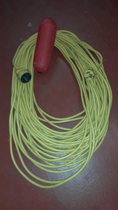 Verlengkabel 30 meter, gebruik buiten, met safe-box, Doe-het-zelf en Bouw, Elektriciteit en Kabels, Ophalen
