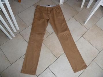 bruine broek maat 31/34 beschikbaar voor biedingen