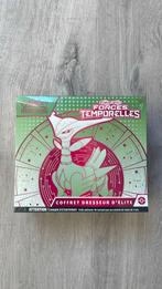 Pokémon - ETB Forces temporelles vert de fer FR, Een of twee spelers, Ophalen of Verzenden, Zo goed als nieuw